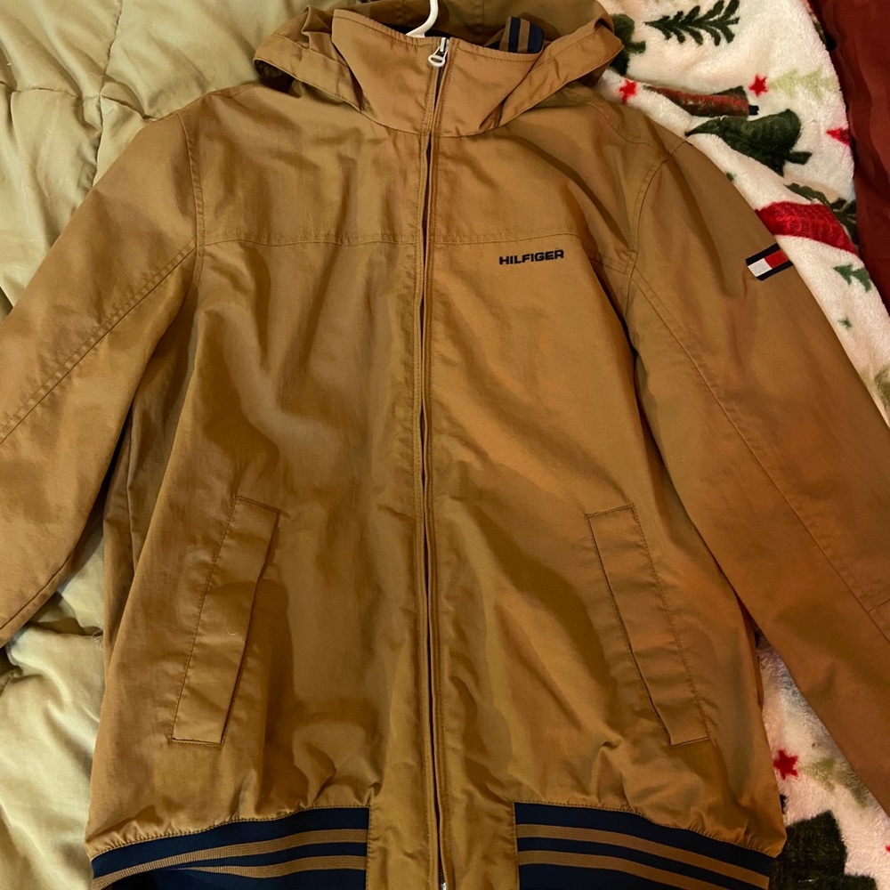 TOMMY HILFIGER RAINCOAT HIDEAWAY HOOD